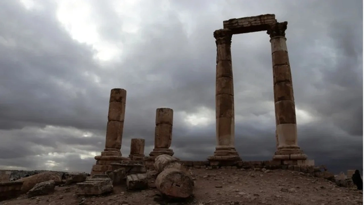 أجواء باردة نسبياً حتى الخميس تعقبها تقلبات جوية بين الارتفاع والانخفاض نهاية الأسبوع